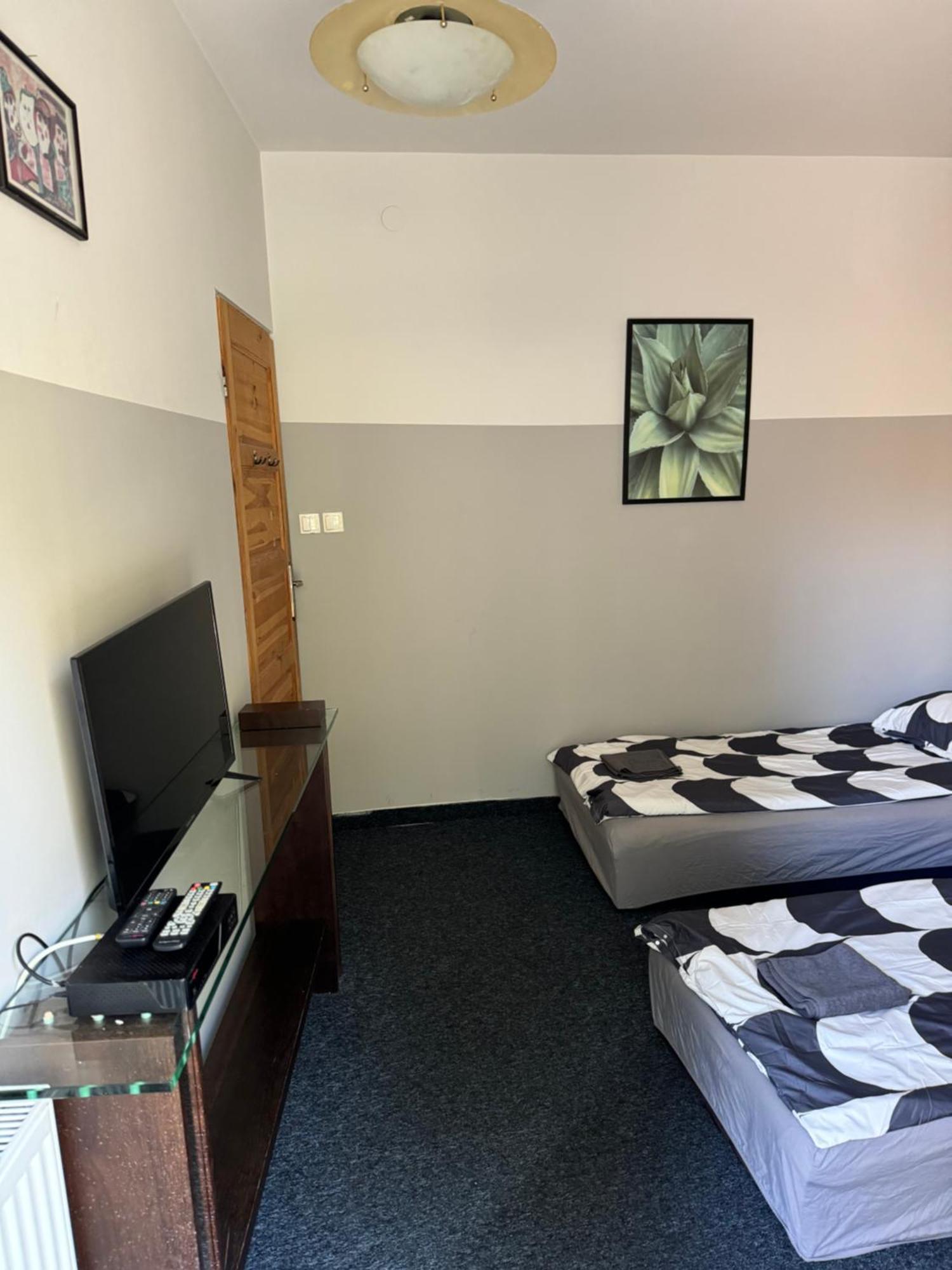 Wilanowska Hostel Varsavia Esterno foto