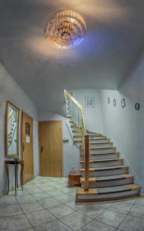 Wilanowska Hostel Varsavia Esterno foto
